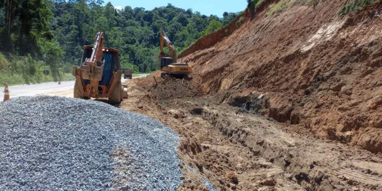 Obras de recuperação da BR-280 em Corupá continuam