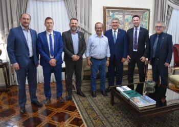 Governador Jorginho Mello reforça base com participação do MDB