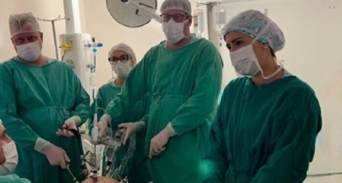 Hospital Jaraguá realiza primeira cirurgia avançada para endometriose pelo SUS