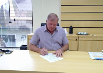 Prefeito de Schroeder vai a Brasília em busca da liberação de recursos para Ponte Trindade