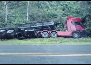 [Vídeo] Homem morre após grave acidente na BR-280 em Jaraguá do Sul