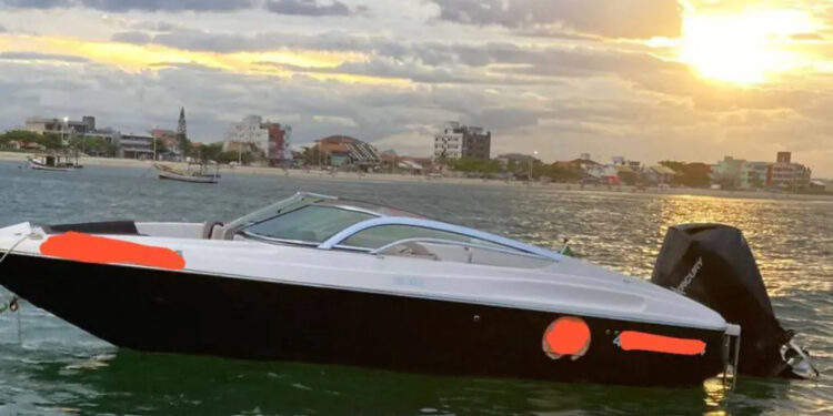 Banhista de 55 anos é atingido por lancha e morre em São Francisco do Sul