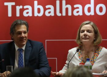 Governo finaliza proposta para correção da tabela do Imposto de Renda