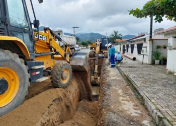 Samae implanta rede de esgoto no bairro Tifa Martins