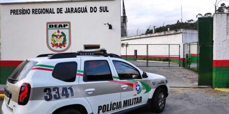 Homem é preso por não pagar pensão alimentícia em Jaraguá do Sul