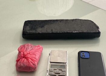 Traficante é preso com um quilo de maconha em Jaraguá