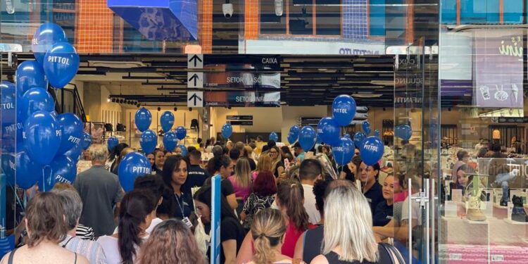 Pittol inaugura a maior loja de calçados de Jaraguá do Sul