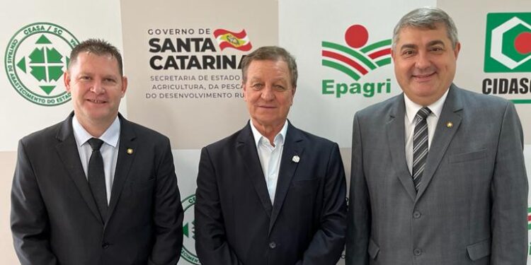 Deputados apresentam demandas ao secretário de Agricultura