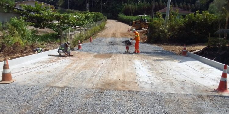 Liberada nova ponte na rua Gerhardt Müller, em Jaraguá do Sul