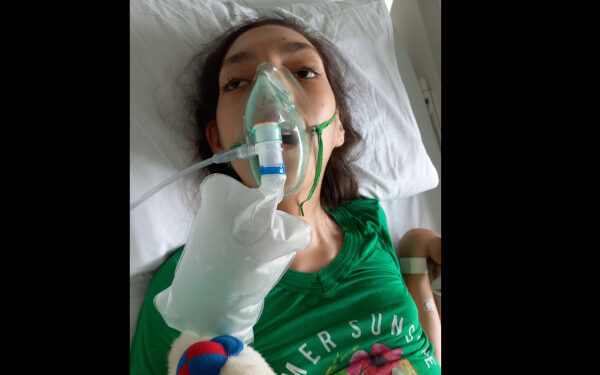 Moradora de Schroeder com doença degenerativa precisa de ajuda financeira