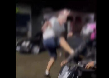 Vídeo mostra agressão em motoboy de Jaraguá do Sul