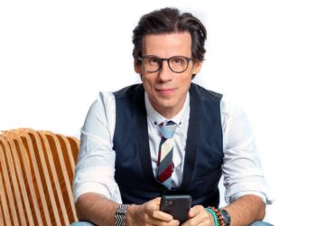 CDL e Sicredi promovem palestra com o fundador da Chilli Beans, Caito Maia, sobre potencial de vendas