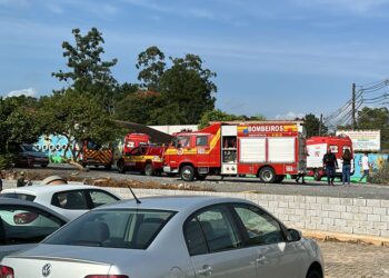 [Urgente] Homem ataca crianças em creche de Blumenau