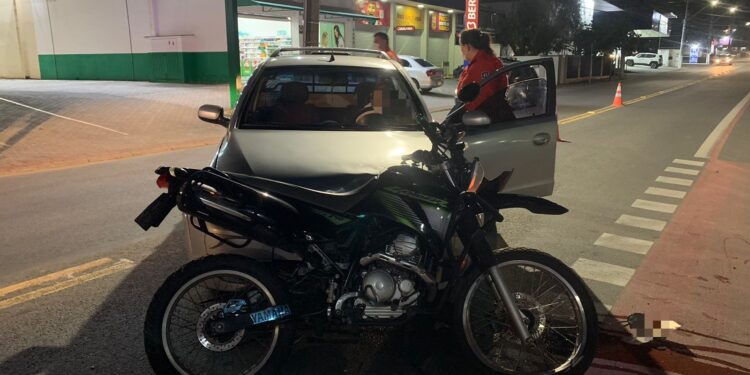 Motociclista fica ferido após acidente em Schroeder