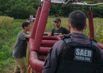 Balão com nove pessoas cai durante passeio na divisa entre SC e RS