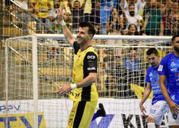 Jaraguá Futsal goleia Foz Cataratas na Liga Nacional