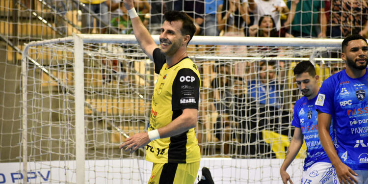 Jaraguá Futsal goleia Foz Cataratas na Liga Nacional