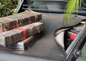 [Vídeo] Após perseguição, pai e filho são presos com 462 quilos de maconha, em Joinville