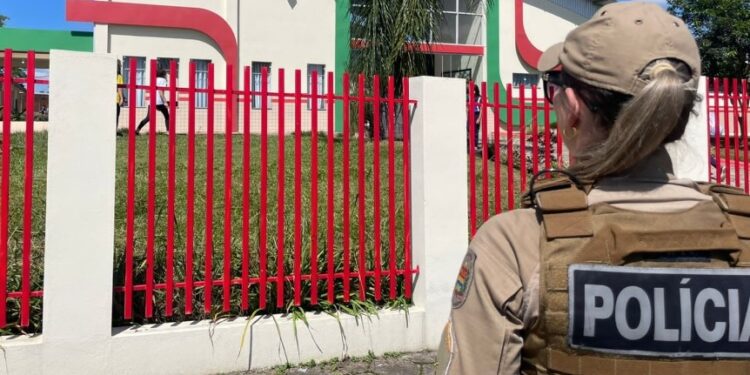 Governo de SC encaminha contratação dos agentes que farão a segurança nas escolas estaduais
