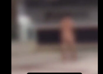 [Vídeo] Homem é flagrado andando pelado em Balneário Camboriú