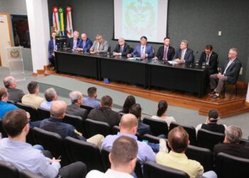 Deputados lançam Frente Parlamentar para acompanhar obras da BR-280