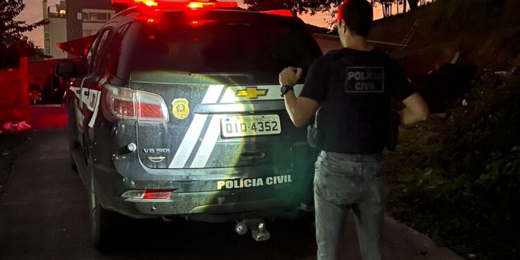 Operação contra tráfico de drogas prende três em Jaraguá e Joinville