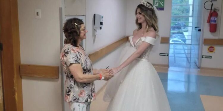 [Vídeo] Noiva visita avó em hospital de Jaraguá do Sul antes do casamento