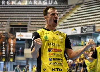 [Vídeo] Jaraguá Futsal mostra força na Arena e vence Atlântico