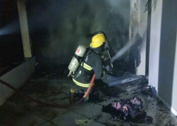 [Fotos] Incêndio é registrado em indústria têxtil de Massaranduba