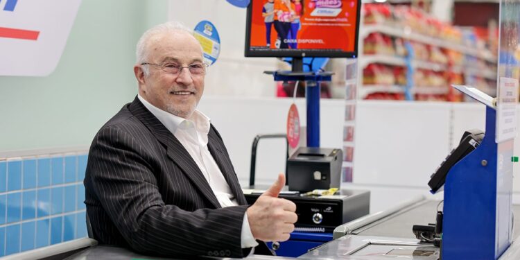 Dono da rede Condor amplia atuação em SC com aquisição da Cipla e Hipermais