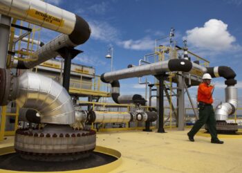 Queda no preço do gás natural entra em vigor nesta segunda-feira (01)