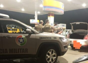 Dois são presos por tráfico de drogas em Corupá