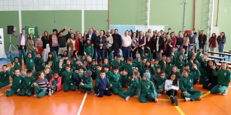 [Jaraguá] Escola Municipal Adelino Francener tem reforma e ampliação inaugurada