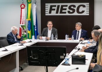 “Vamos fiscalizar para não ficar na promessa”, diz Lunelli sobre reforço no orçamento da BR-280 e BR-470