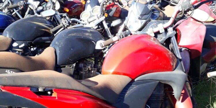 Detran realiza leilão online de veículos e sucatas