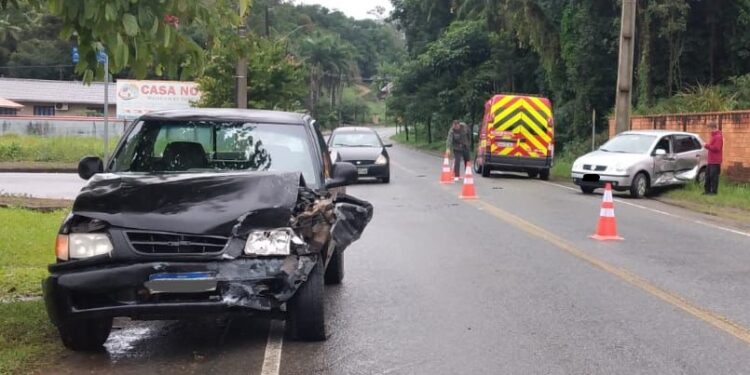 Idosa fica ferida após acidente em Schroeder