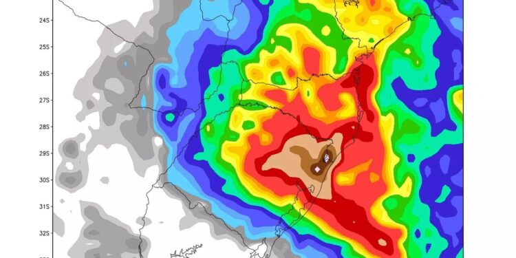 Ciclone deve trazer 72h de chuva forte na região