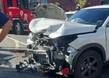 Três pessoas ficam feridas após colisão em Jaraguá do Sul