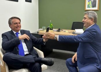 Bolsonaro recebe Lunelli e diz que está preocupado com o futuro do Brasil