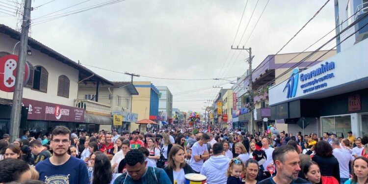 Estão abertas as inscrições para o desfile de aniversário de Guaramirim