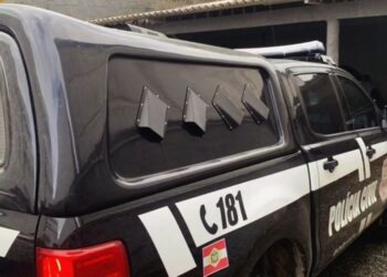 Homem que bateu na ex e no companheiro dela é preso em Guaramirim