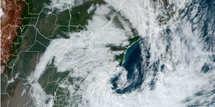 Defesa Civil alerta para formação de dois ciclones em SC a partir do fim de semana