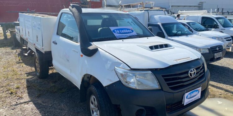 Celesc realiza leilão de veículos com lances a partir de R$ 9 mil