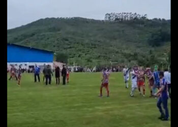 [Vídeo] Jogadores, comissão técnica e torcedores brigam em jogo do Varzeano de Luiz Alves