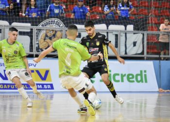 Jaraguá e Esporte Futuro ficam no empate em Toledo