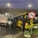 Caminhão e ônibus se envolvem em acidente na BR-280, em Guaramirim