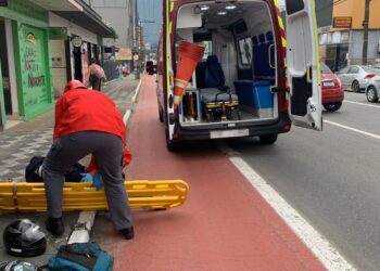 Homem fica ferido após colisão em Jaraguá do Sul
