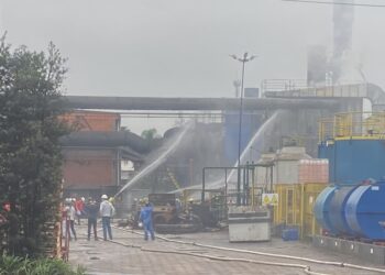 Incêndio na WEG é controlado