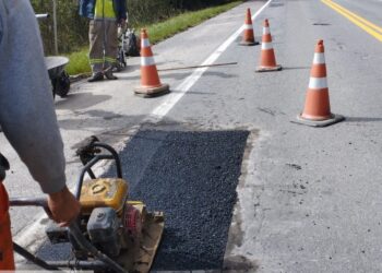 DNIT faz operações de manutenção e conservação na BR-280 nesta semana