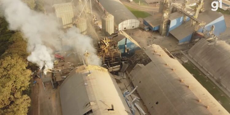 [Vídeo] Explosão em silo de cooperativa agroindustrial de Palotina, Paraná, deixa ao menos 7 mortos e 12 feridos